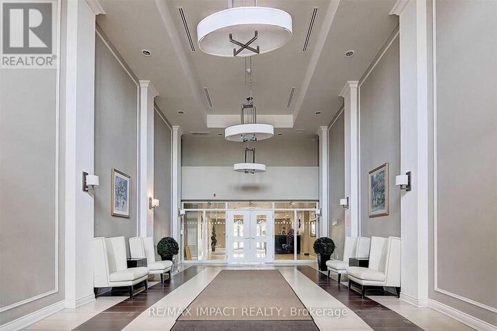 Property Photo: 4600 Steeles Ave East Avenue East 716 ON L3R 5J1