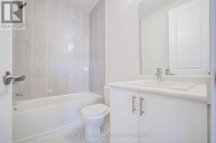 Property Photo:  33 Golden Fern Street  ON L6B 0V3 