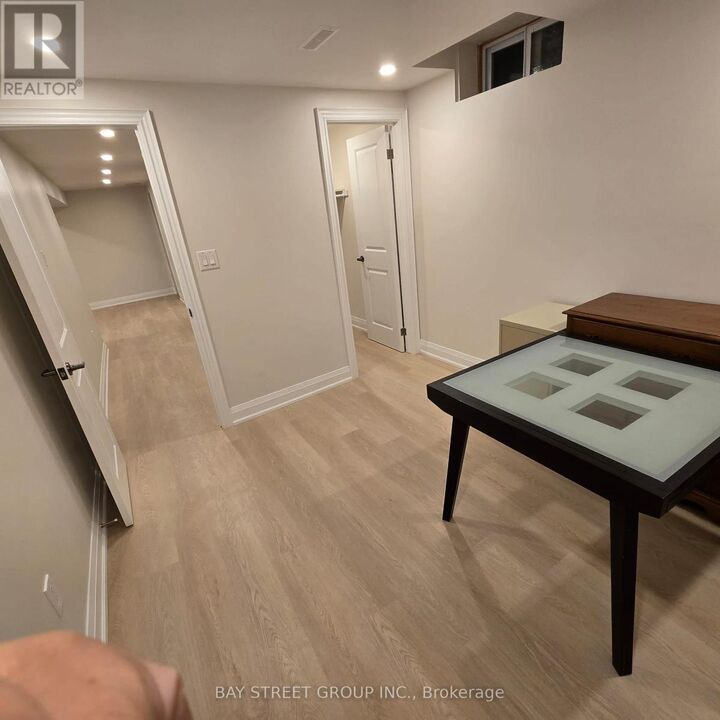 Property Photo:  129 Huntington Park Drive  ON L3T 7C8 