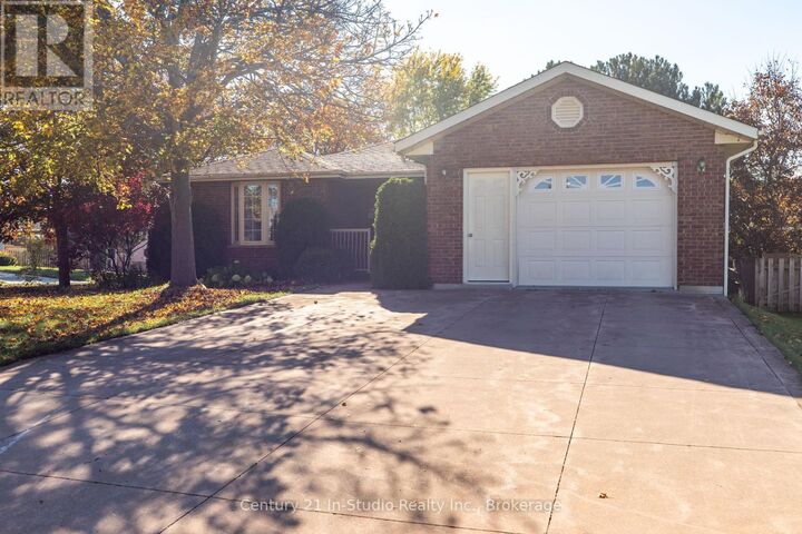 Property Photo: 750 Baird Street ON N2Z 1M3