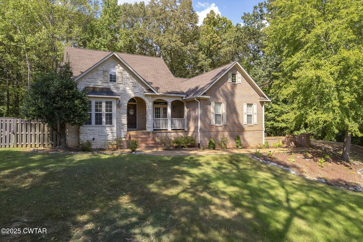 Property Photo: 5 Brentmeade Cove TN 38305