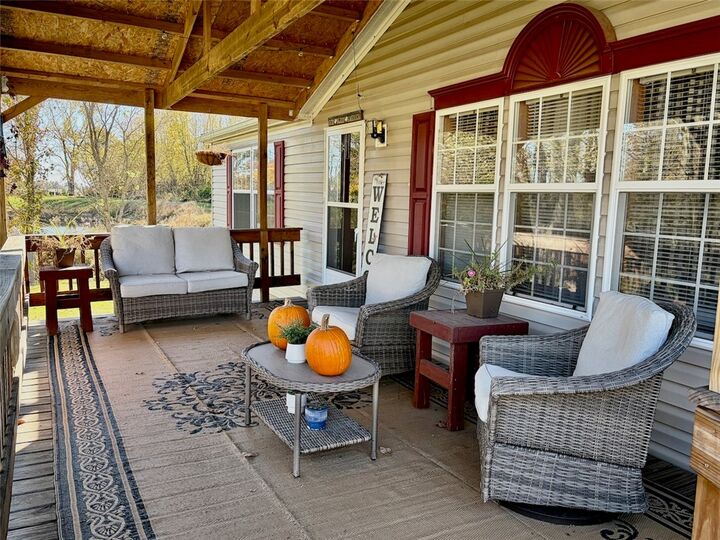 Property Photo: 220 East Street IL 62473