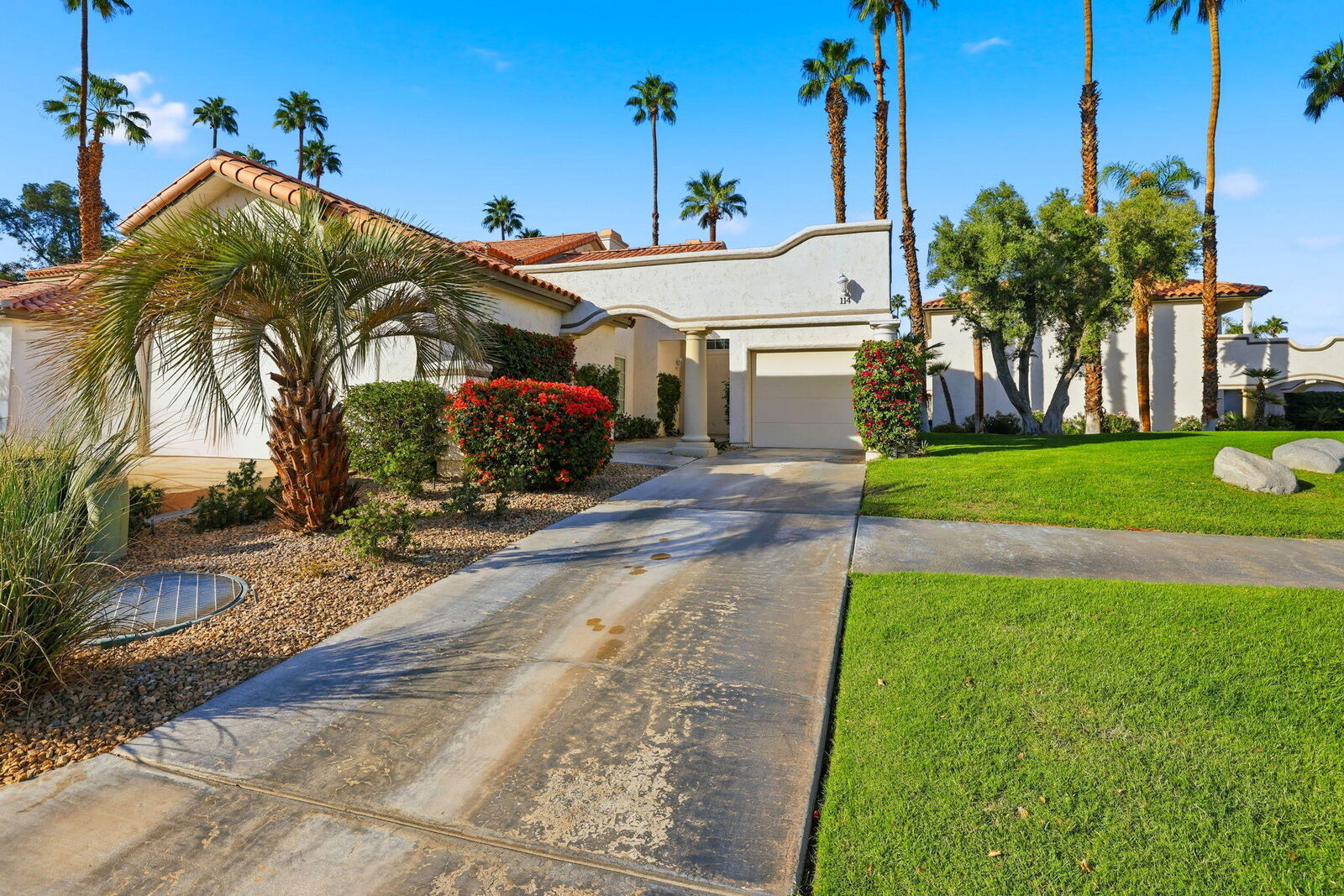 Property Photo:  114 Desert Falls E Drive E  CA 92211 