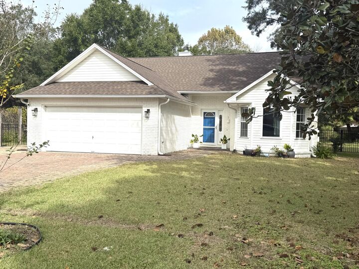 6814 Avenida De Galvez  Navarre FL 32566 photo