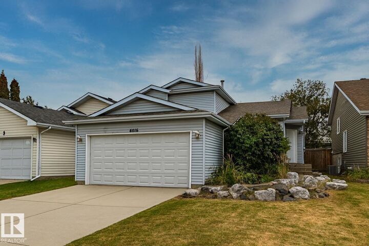 6016 189 Street NW  Edmonton AB T6M 2G5 photo