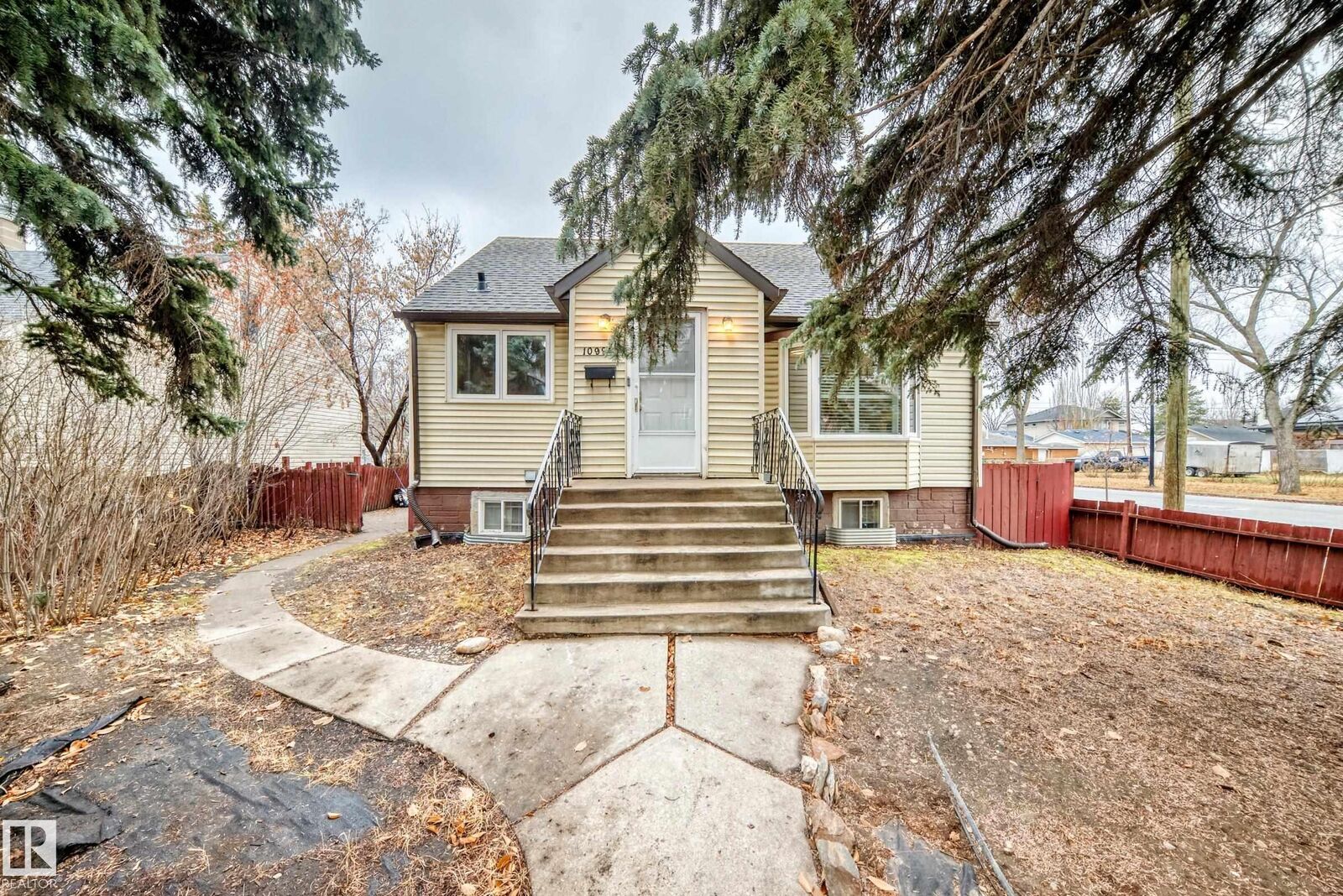 Property Photo: 10994 129 Street NW AB T5M 0Y1
