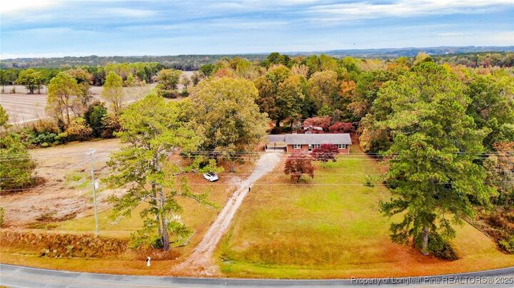 Property Photo: 406 McFarland Road NC 27505