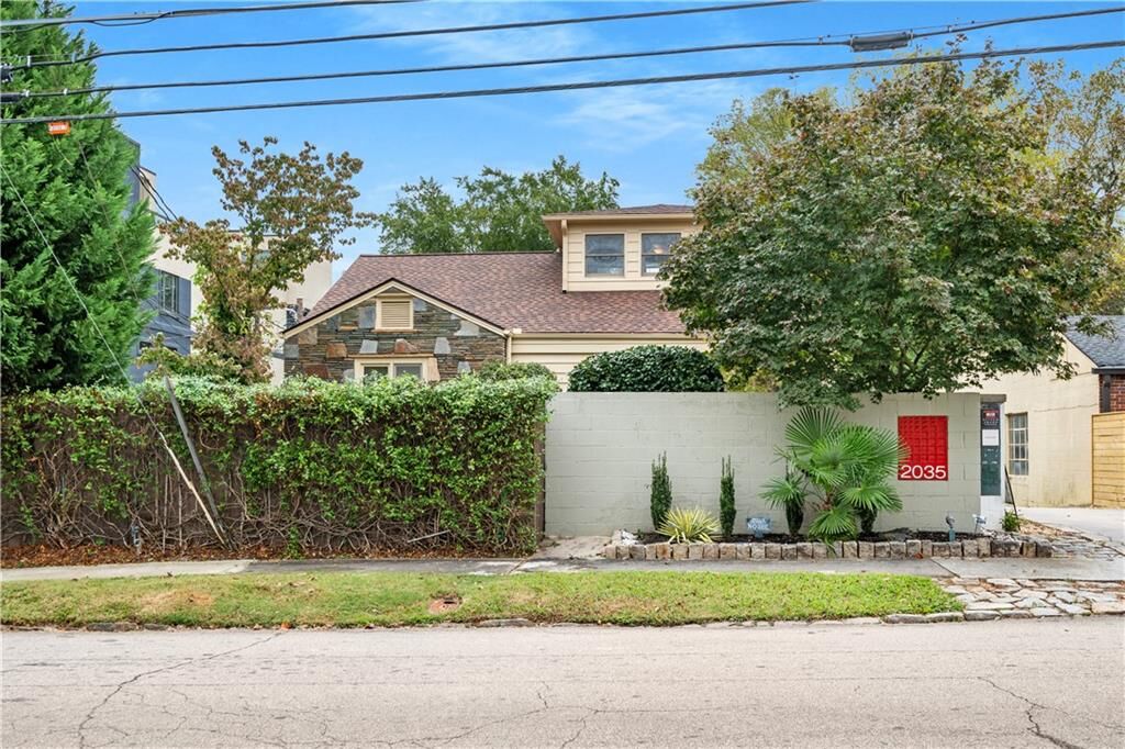Property Photo:  2035 Manchester Street NE  GA 30324 