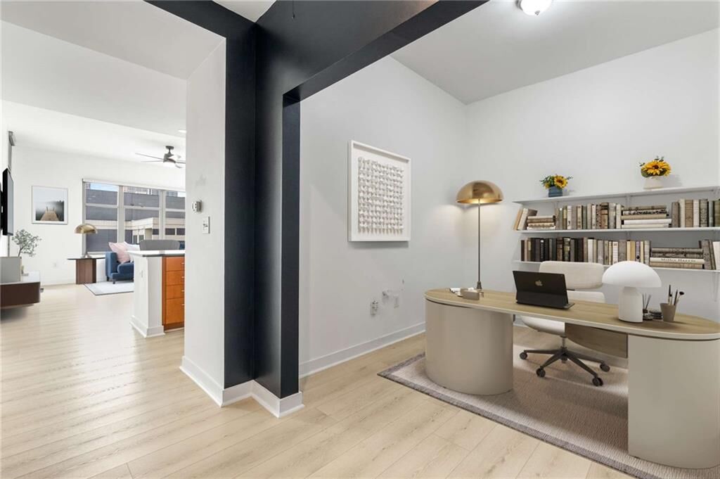 Property Photo:  565 Peachtree Street NE 1005  GA 30308 