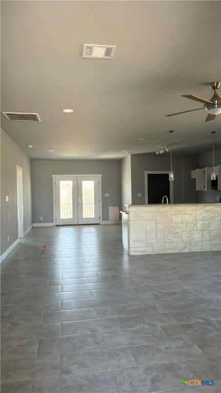 Property Photo: 517 Lazy Oak Lane TX 78121