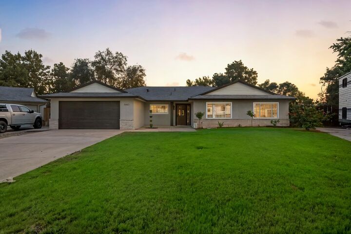 5443 N Prospect Avenue  Fresno CA 93711 photo