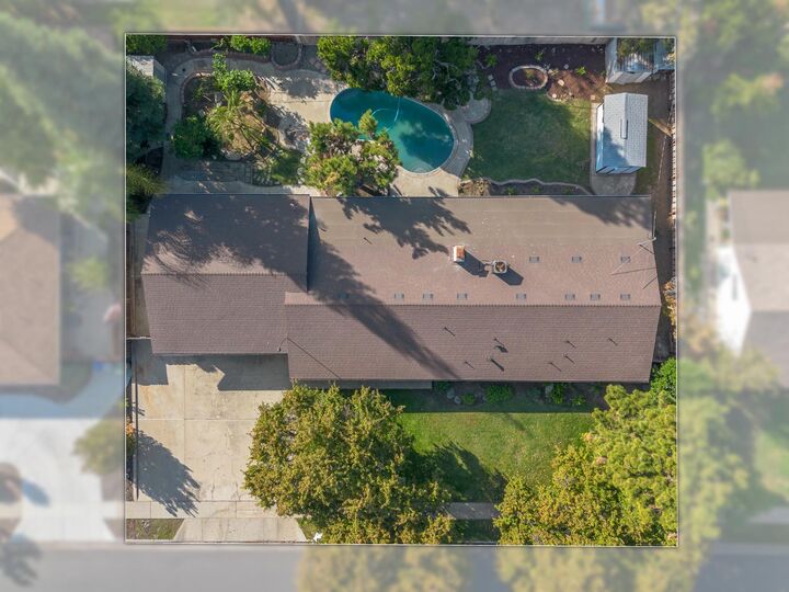 Property Photo: 5657 N Colonial Avenue CA 93704