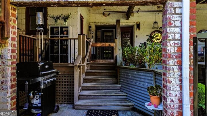 Property Photo:  585 White Circle 17  GA 30605 