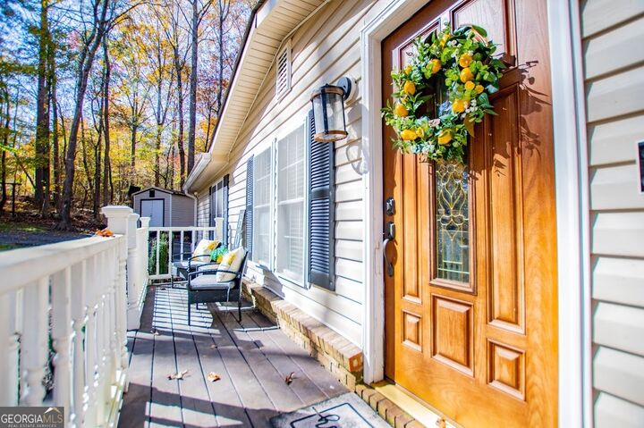 Property Photo:  140 Suburban Drive  GA 30179 