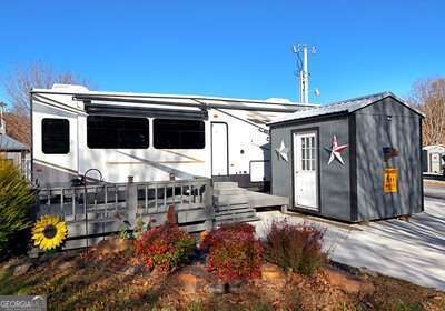 Property Photo:  185 Heavenly Drive  GA 30512 