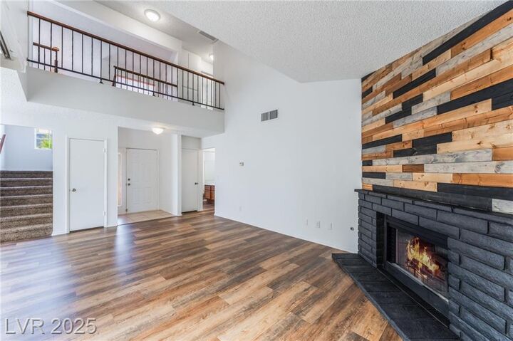 Property Photo:  6917 Raleigh Avenue  NV 89108 