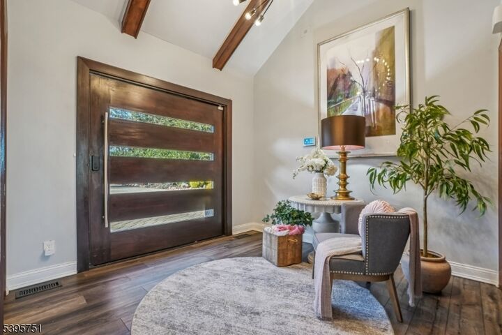 Property Photo:  18 Fairview Dr  NJ 07006 