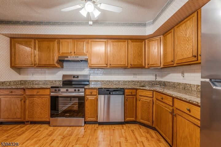 Property Photo: 13 Jennifer Ct NJ 08833