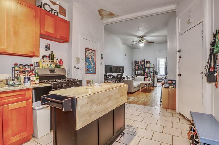 Property Photo:  521 Willow Ave 1R  NJ 07030 