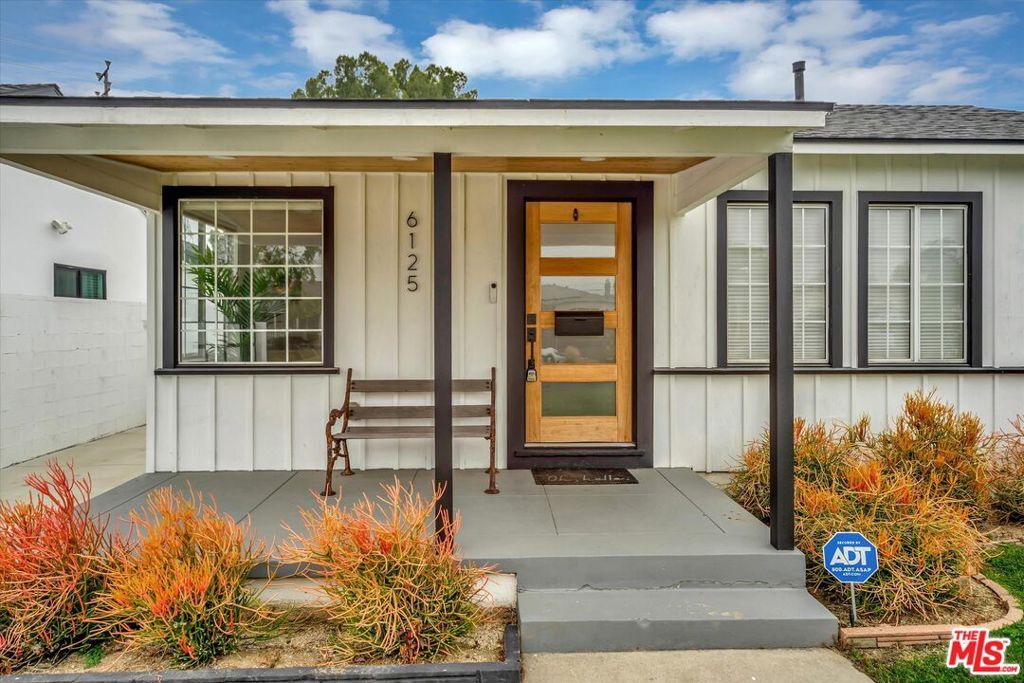 Property Photo: 6125 Satsuma Avenue CA 91606