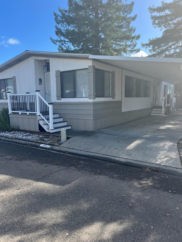 Property Photo: 342 Danielle Way CA 95630
