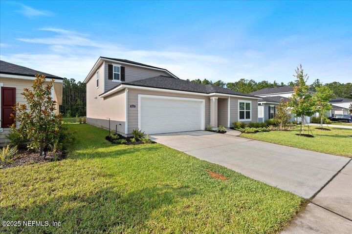 Property Photo:  4954 Big Pine Drive  FL 32218 