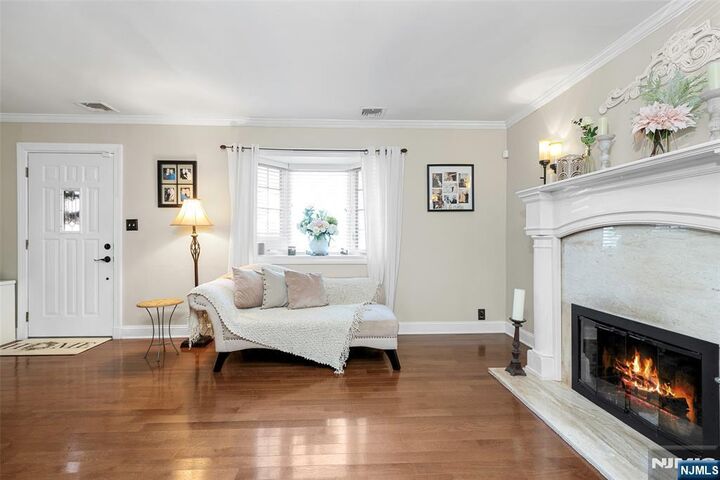 Property Photo:  21 Sunrise Avenue  NJ 07403 