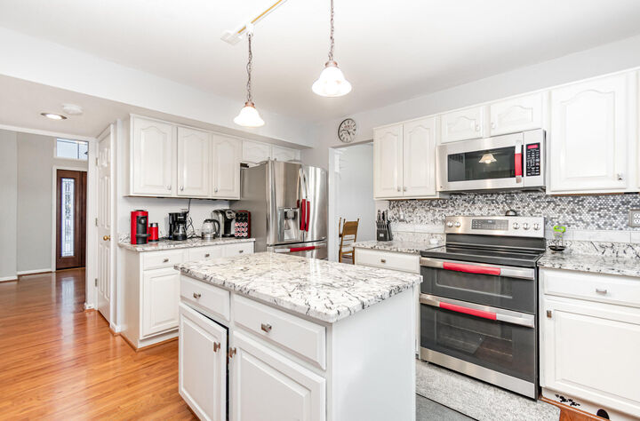 Property Photo:  10070 Cedarwood Drive  KY 41091 