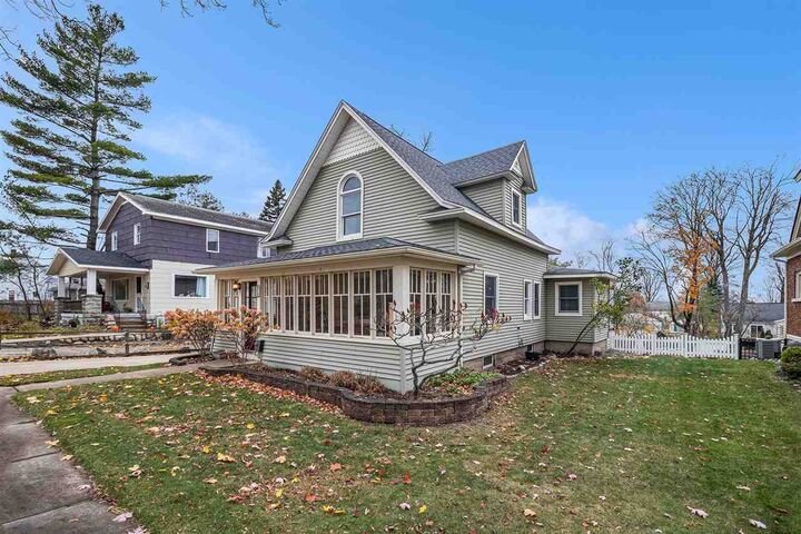 Property Photo: 512 Jackson MI 49770