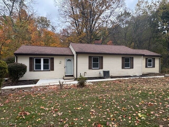 400 Calla Road W  Youngstown OH 44514 photo