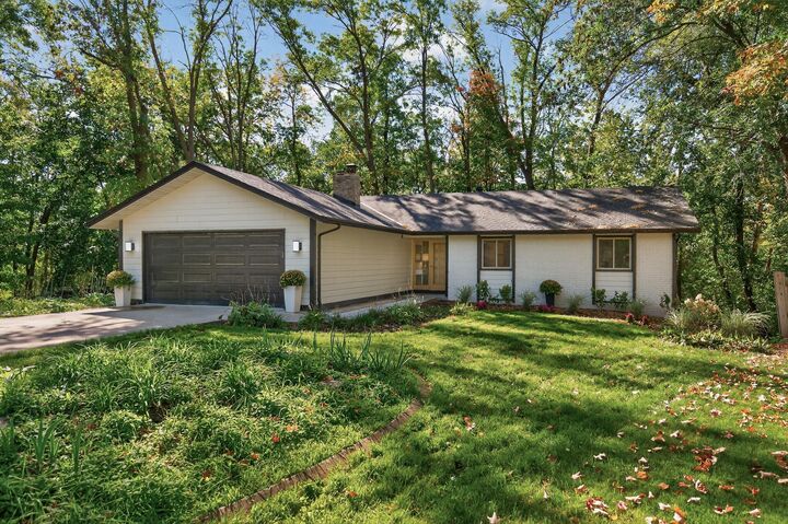 Property Photo:  3225 Wellington Lane N  MN 55441 