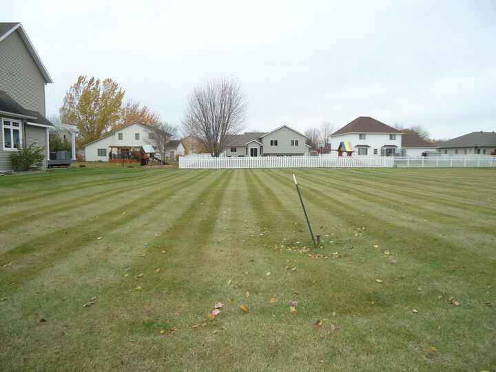 Property Photo:  4482 Riverwood Drive N  ND 58102 