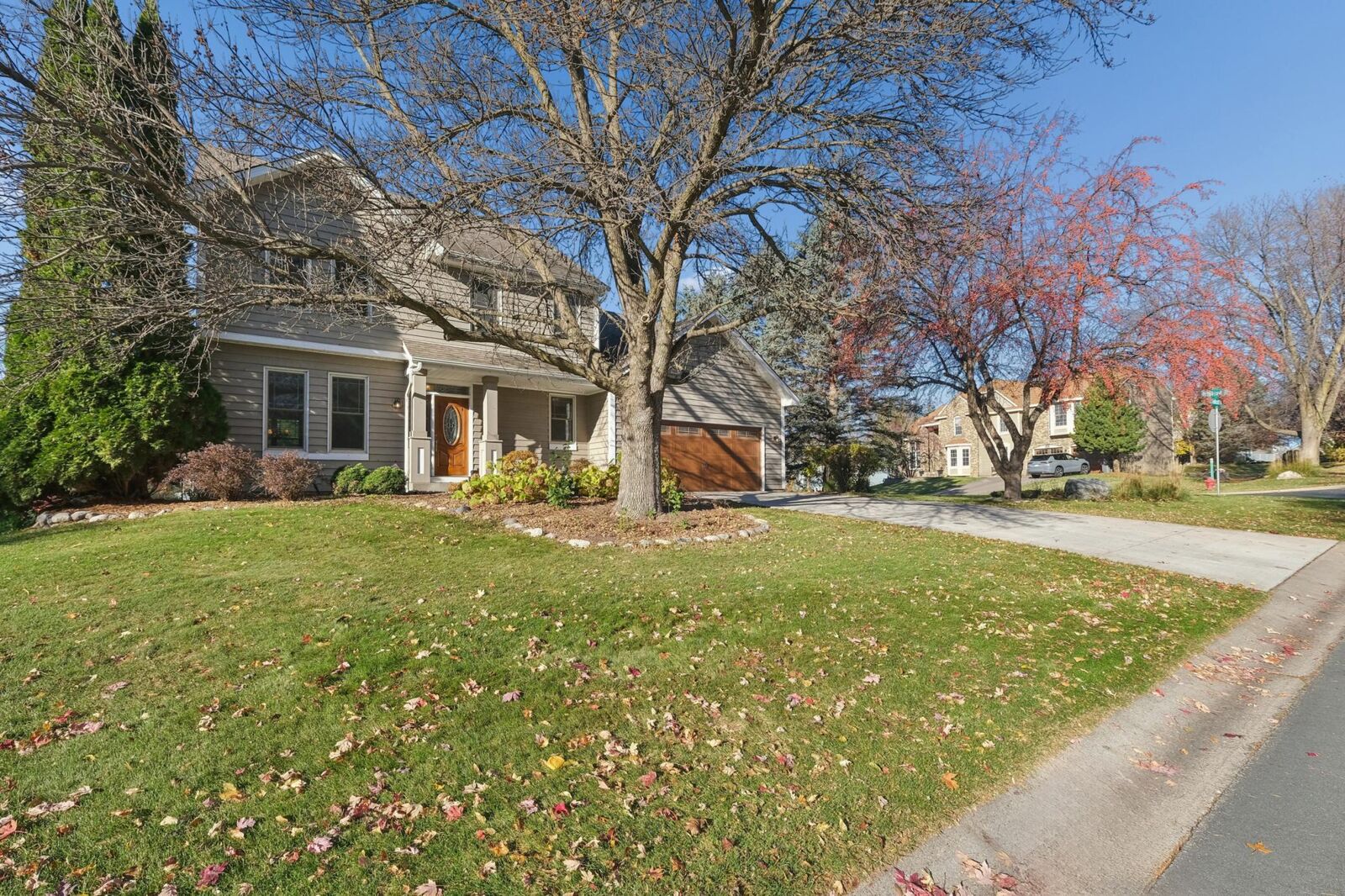 Property Photo:  8632 Endicott Trail  MN 55347 
