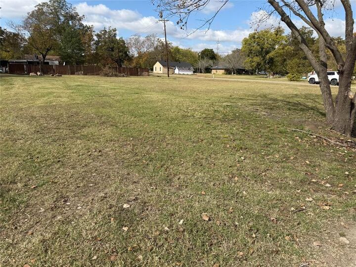 Property Photo:  0000 W Marshall Avenue  TX 75432 