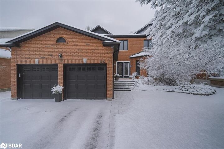 Property Photo:  22 River Ridge Road  ON L4N 7G2 