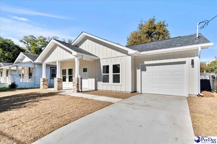 Property Photo:  557 E Pine Street  SC 29506 