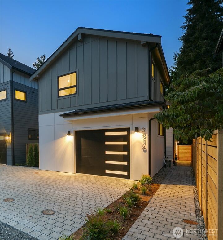 Property Photo: 3816 NE 89th Street WA 98115