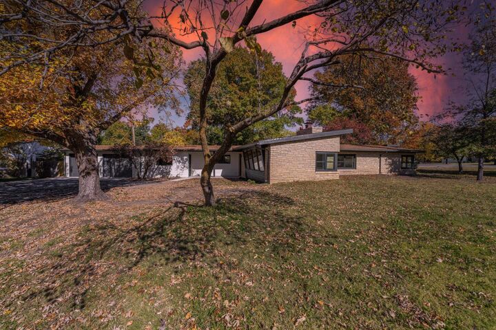 12 E Sequoia Dr  Wichita KS 67206 photo