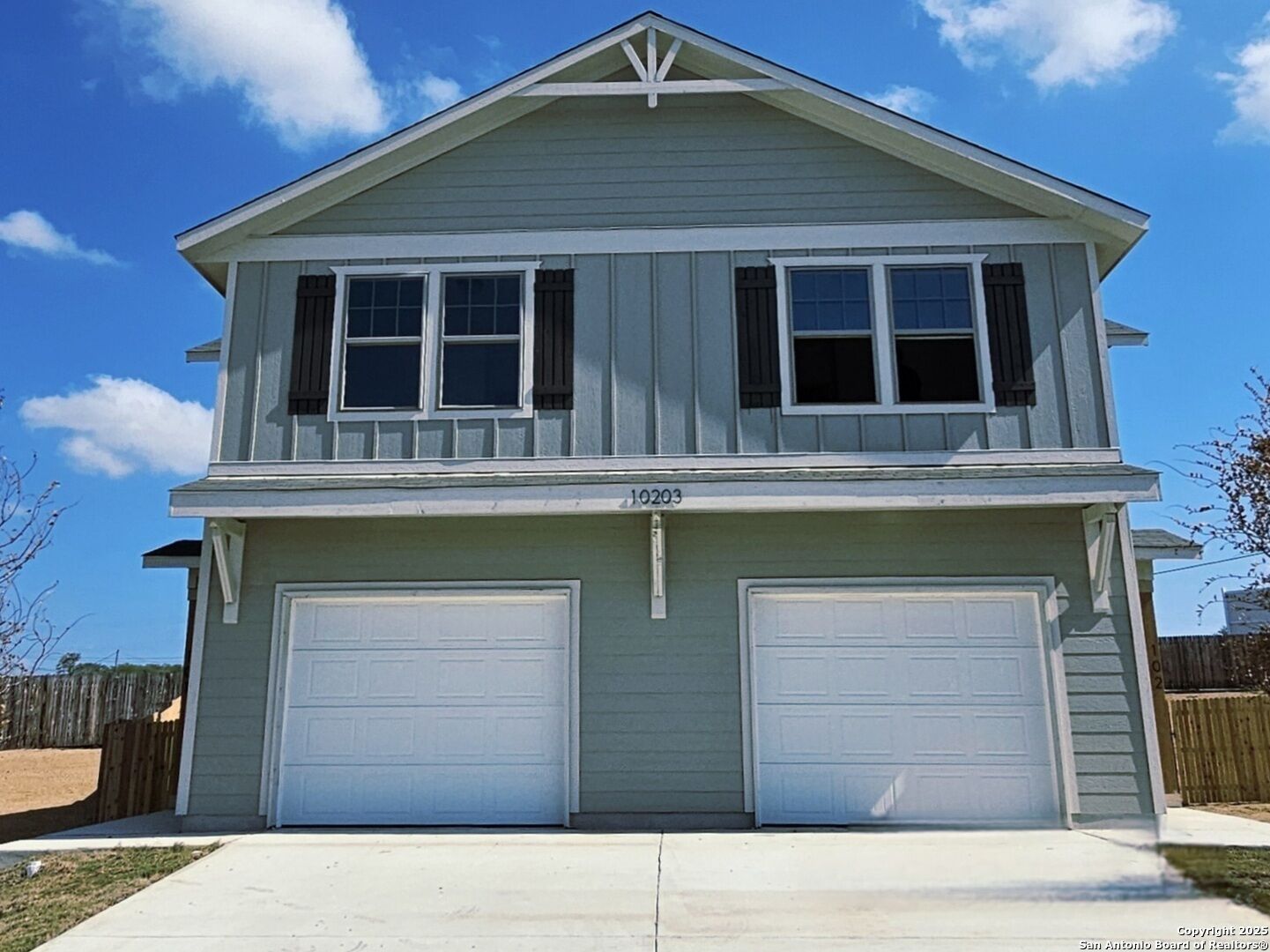 Property Photo: 10203 Tulipwood Run 102 TX 78252