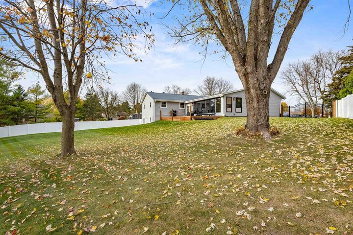 Property Photo: 4228 Park View Drive WI 53546