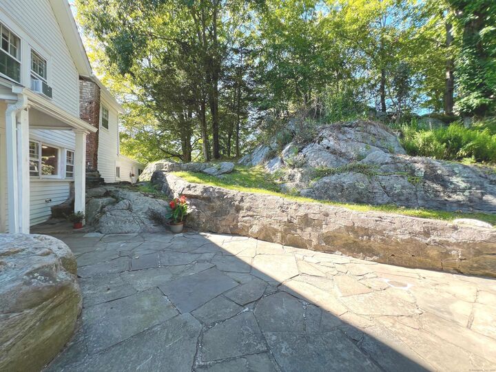 Property Photo:  301 Haviland Road  CT 06903 