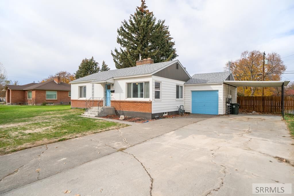 Property Photo:  621 S Cleveland Street  ID 83221 