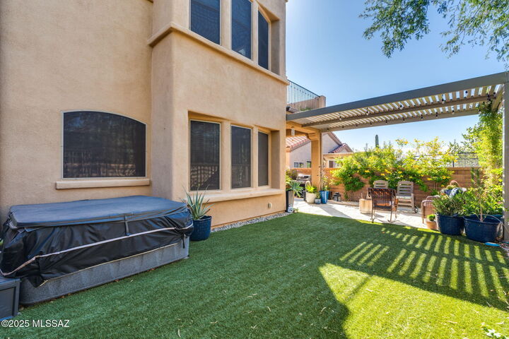 Property Photo:  5757 N Winding Woods Place  AZ 85718 