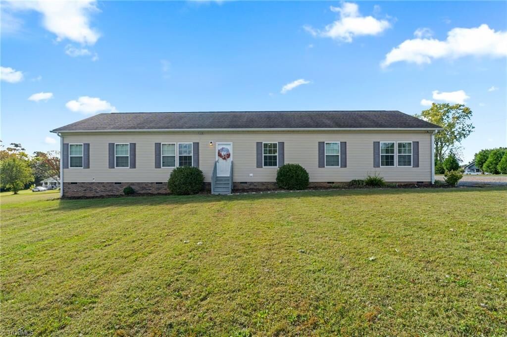 Property Photo:  2076 Walt Brewer Road  NC 28659 