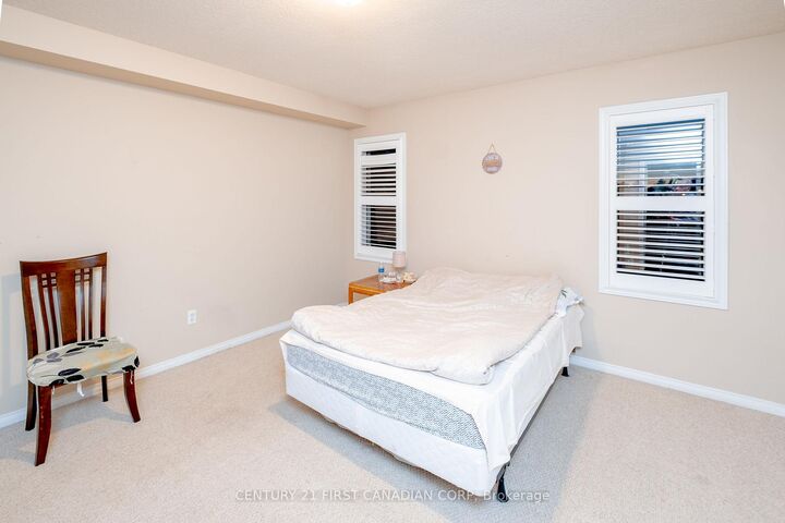 Property Photo:  1841 Foxwood Avenue  ON N6G 0C4 