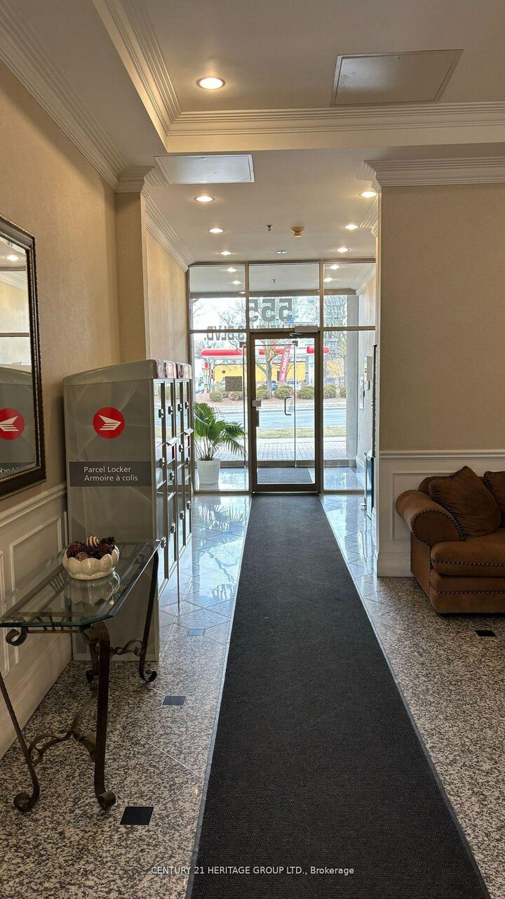 Property Photo:  555 Wilson Heights Boulevard 503  ON M3H 6B5 