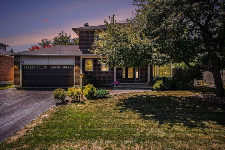 Property Photo:  1358 Turner Crescent  ON K1E 2Y4 