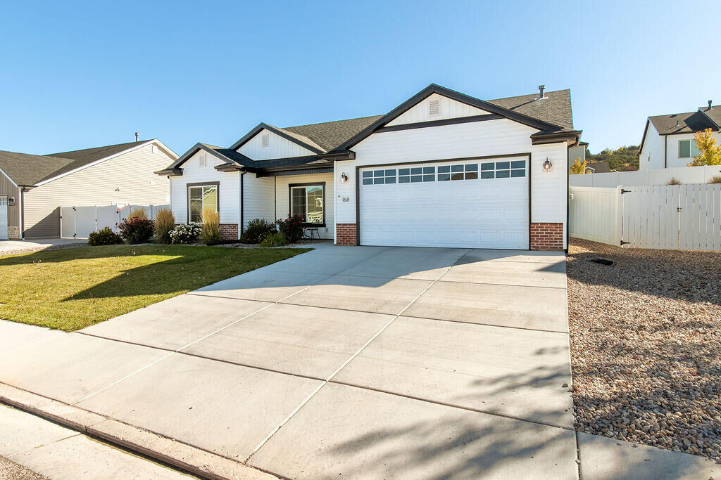Property Photo: 168 N Castle Dr UT 84720