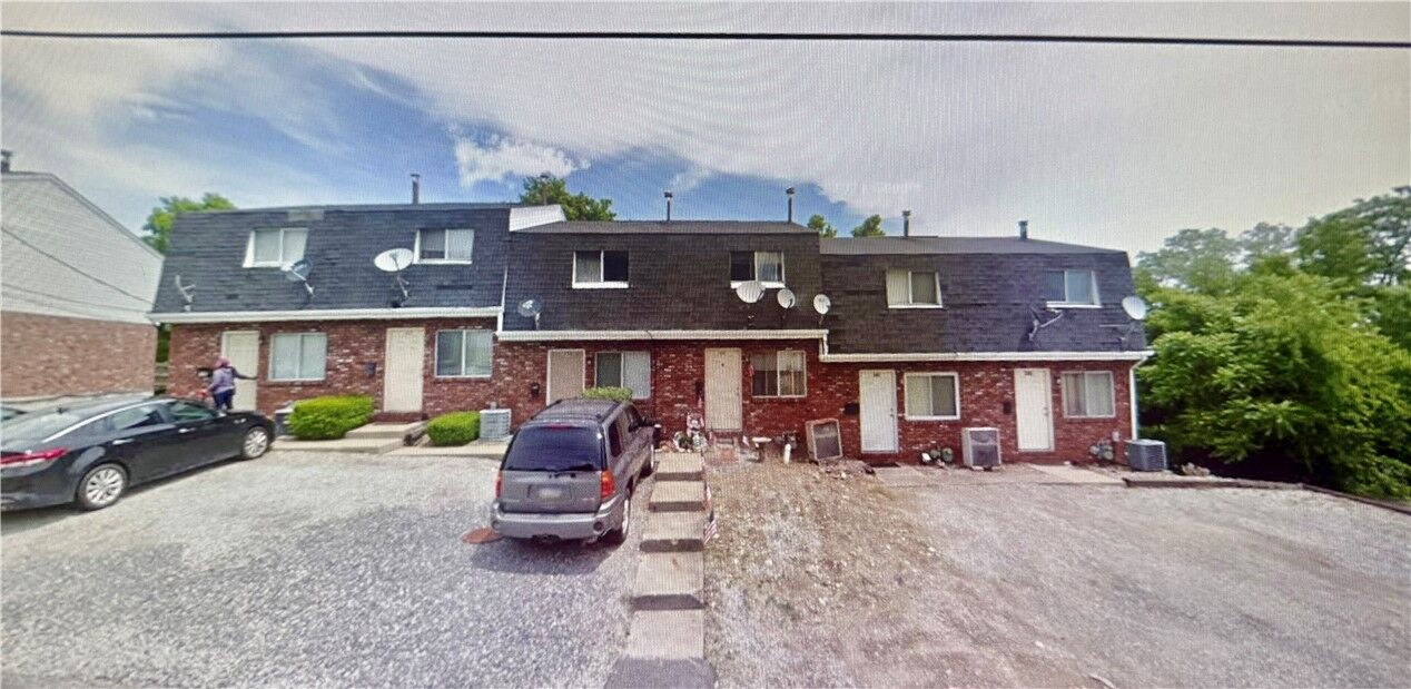 Property Photo:  335-345 Dersam St  PA 15133 