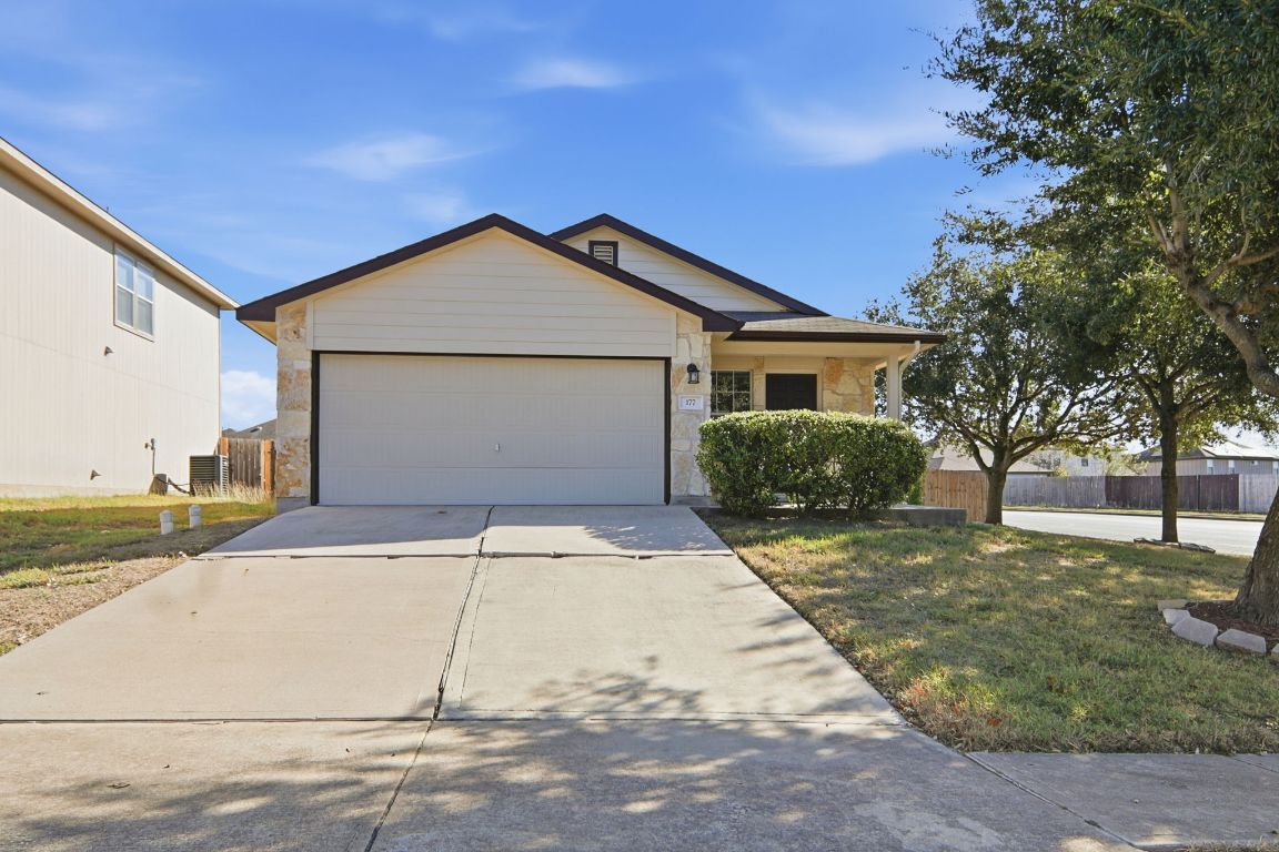 Property Photo: 177 Pebble Creek Lane TX 78610